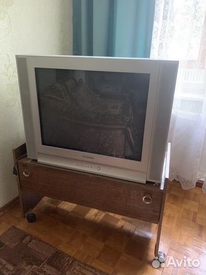 Телевизор samsung