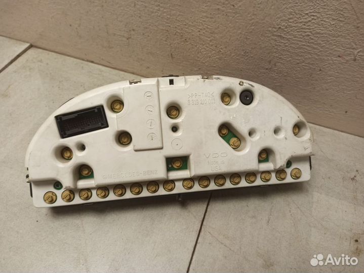 Панель приборов Мерседес