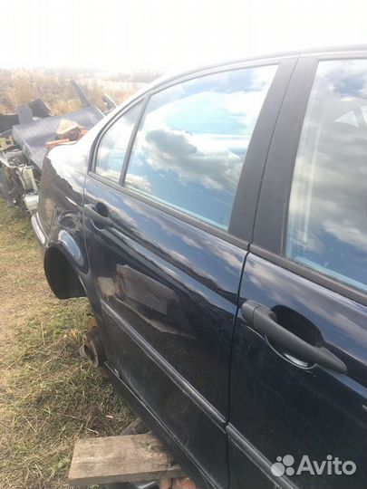 Дверь задняя правая Bmw E46
