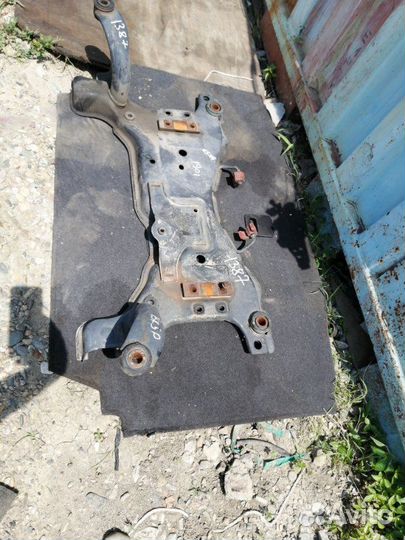 Балка двс Mazda 3 BK