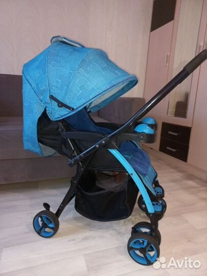Коляска прогулочная