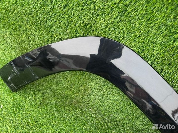 Накладка на крыло передняя правая Jeep Grand