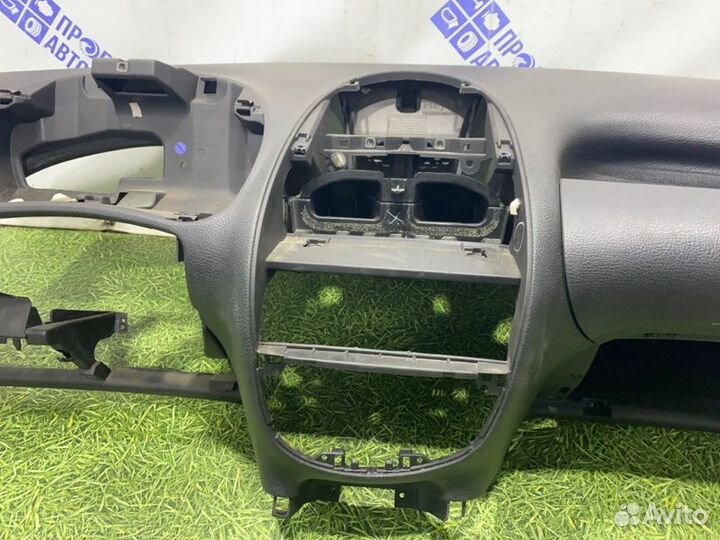 Торпедо Peugeot 206 хэтчбек 1.4 I 75 (TU3JP) 2007