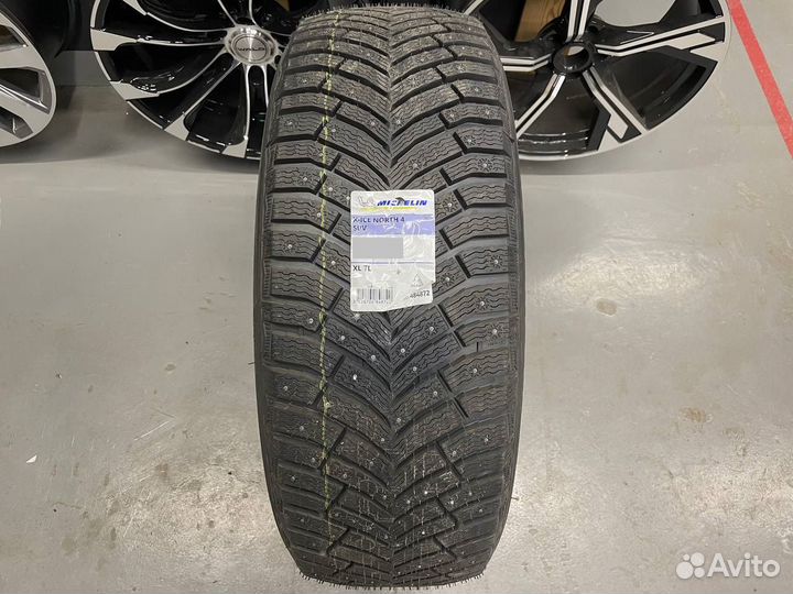 Michelin X-Ice North 4 SUV 255/40 R22 103T