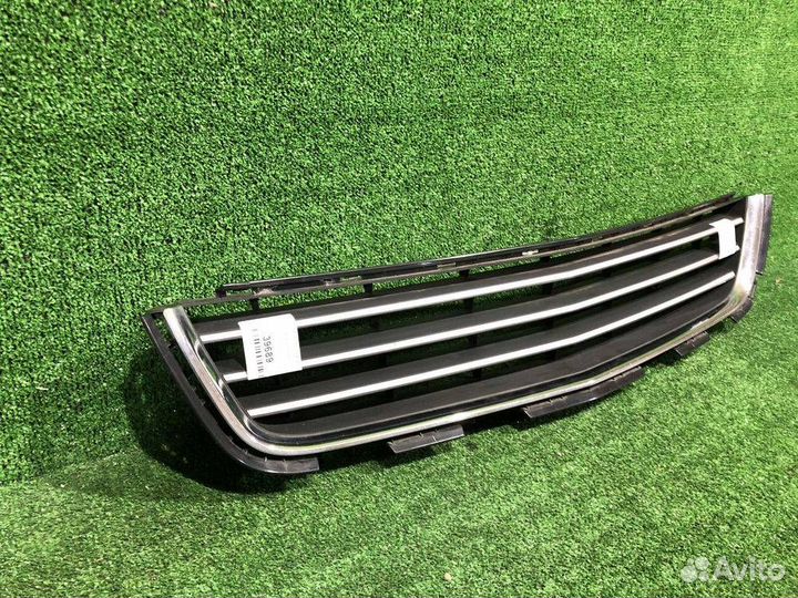 Решетка бампера Opel Astra H 2006-2014 Рестайл