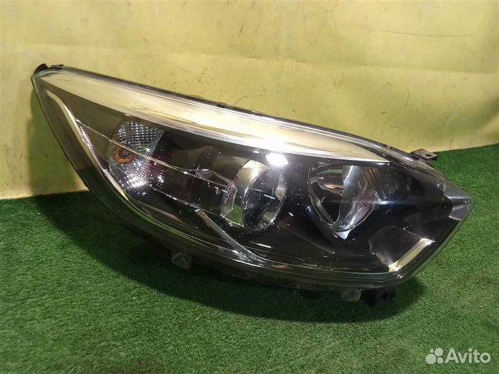 Фара правая Renault Kaptur 2016