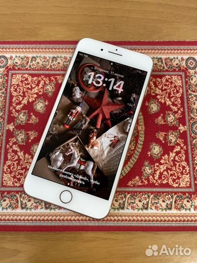 iPhone 8 Plus, 64 ГБ