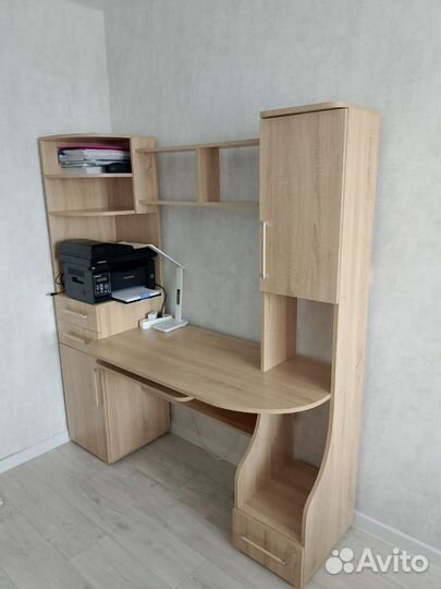 Компьютерный стол