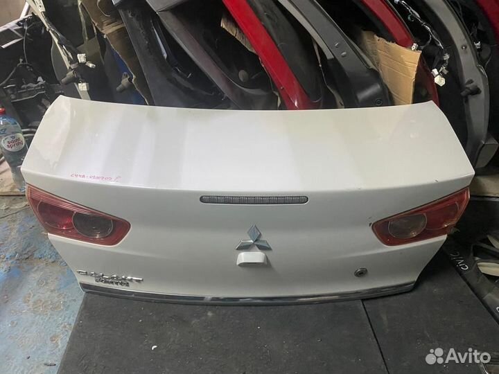 Mitsubishi lancer 10 задний фонарь