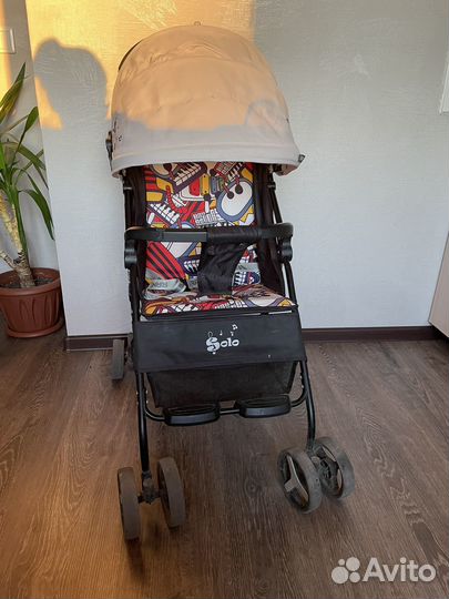 Прогулочная коляска