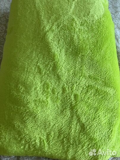 Плед с рукавами зеленый новый 2 шт