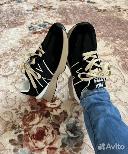 Кроссовки новые