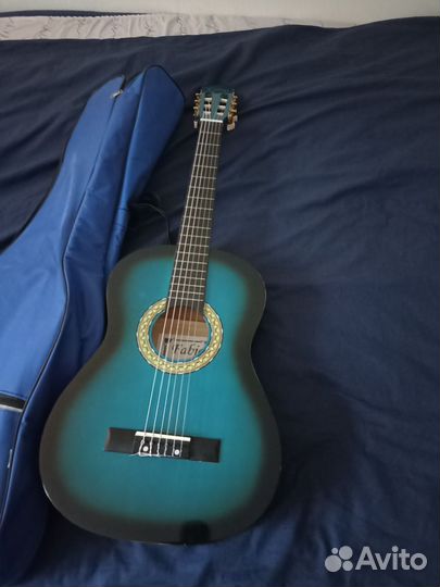 Акустическая гитара