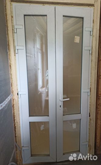 Дверь пластиковая пвх входная бу
