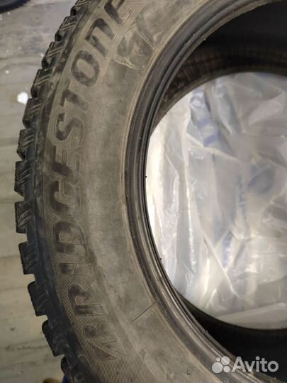 Bridgestone Blizzak Spike-01 225/60 R17 103T