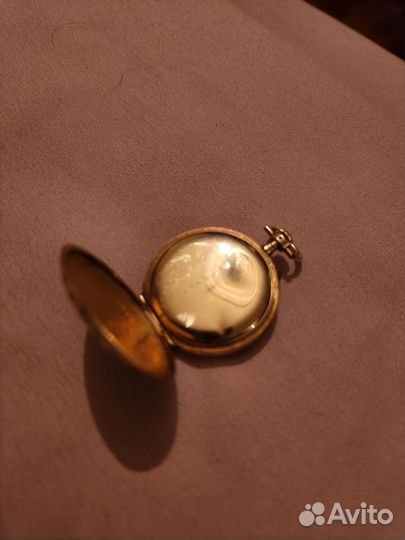 Старинные золотые карманные часы