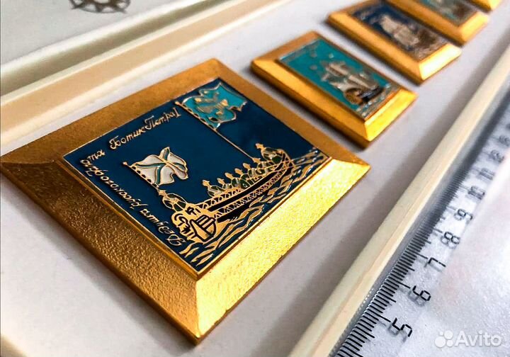 Набор значков 