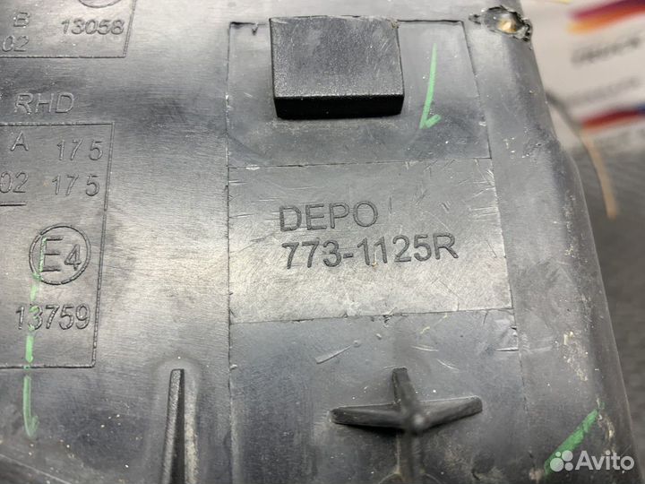 Фара правая Volvo FH