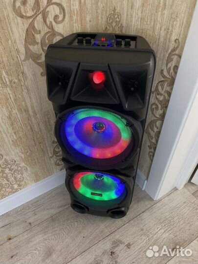 Музыкальная напольная колонка