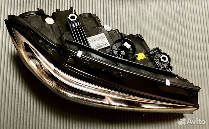 Лазерная фара прав. 63118496164(LE16A6386) BMW G20