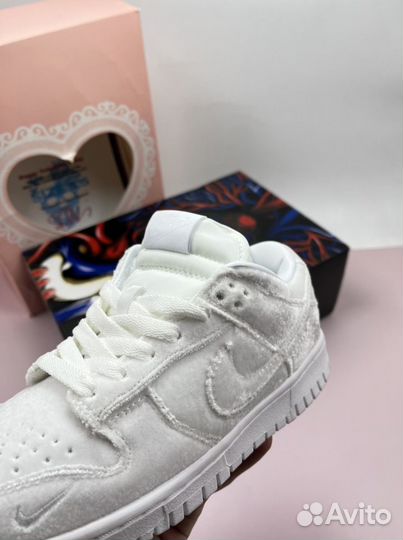 Nike Dunk Low Tripple White Velvet