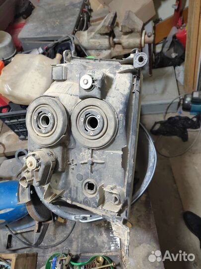 Фары Toyota land cruiser 100 и w140