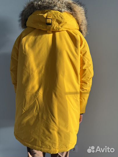 Пуховик мужской желтый