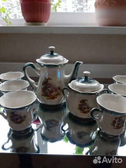 Сервиз чайный и рюмки