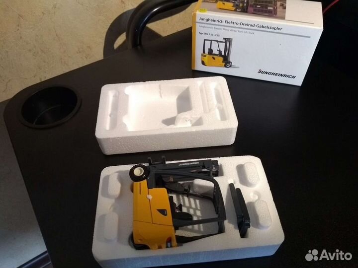 Масштабная модель Jungheinrich EFG213