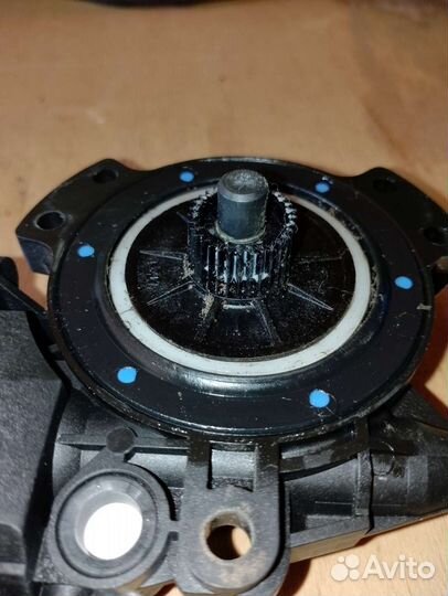 Стеклоподъёмник Kia