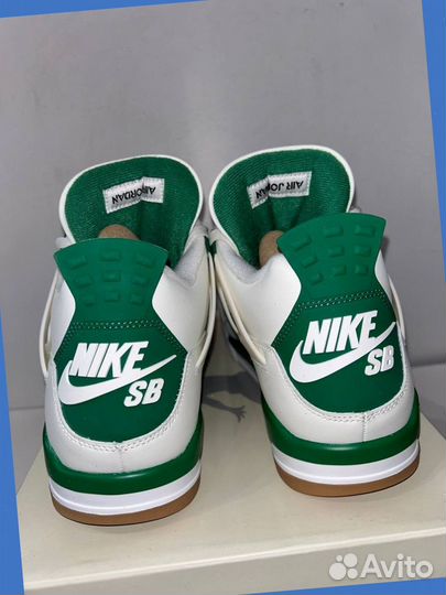 Nike SB x Jordan Air Jordan 4 - «Pine Green»