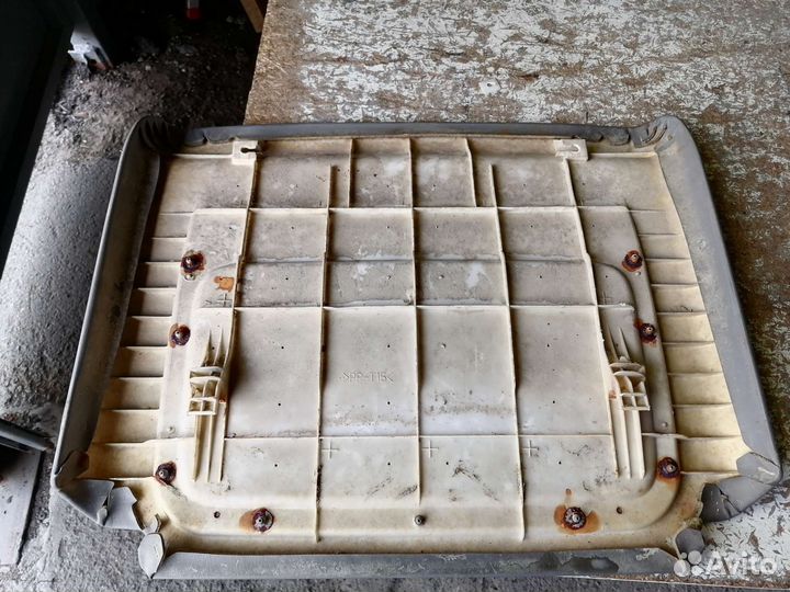 Запчасти на сидения lx470. Lc100