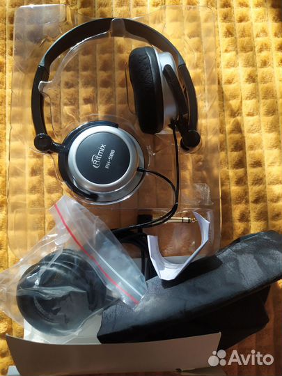 Легендарные наушники Ritmix RH-508