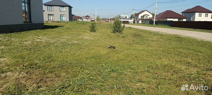 Покос травы триммером