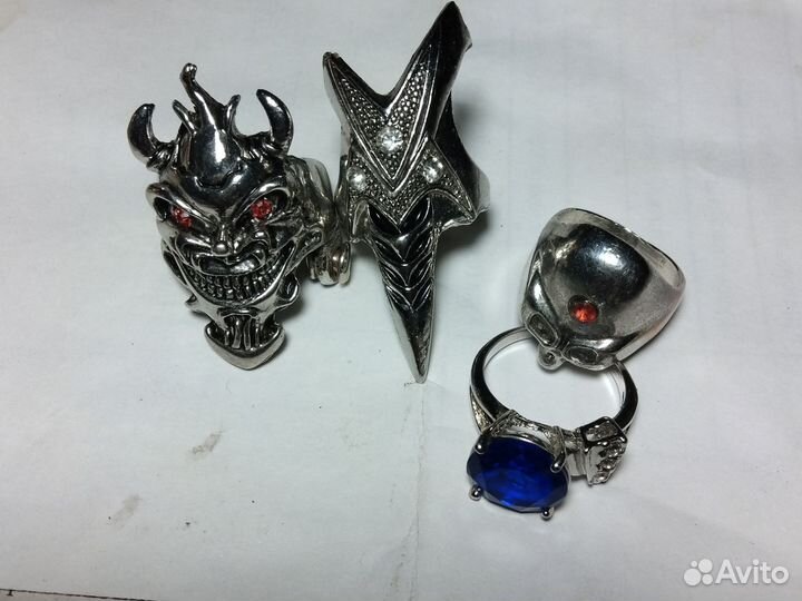 Кольцо металл с камнем