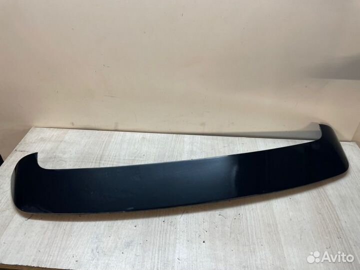 Спойлер крышки багажника Mitsubishi Grandis NA4W