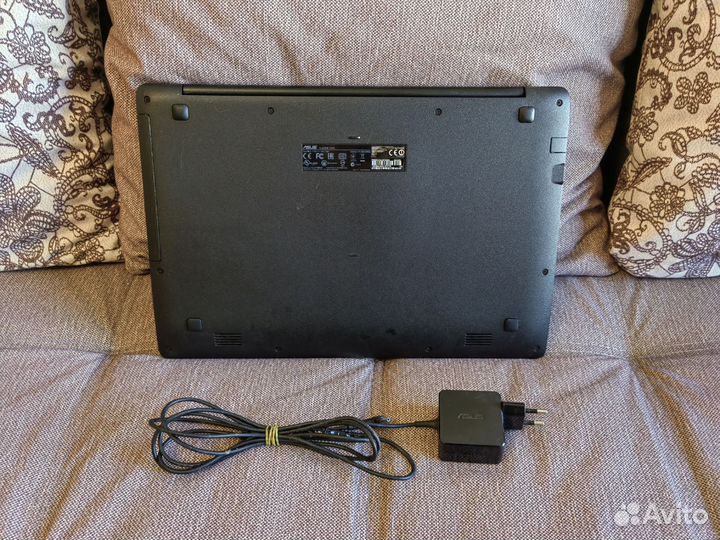 Ноутбук Asus 4ядра/4Gb/SSD256