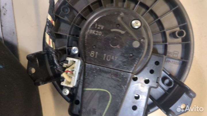 Двигатель отопителя Toyota Venza