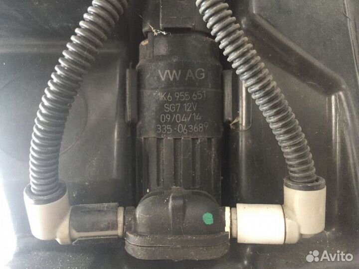 Бачок омывателя лобового стекла Шкода Фабия 2