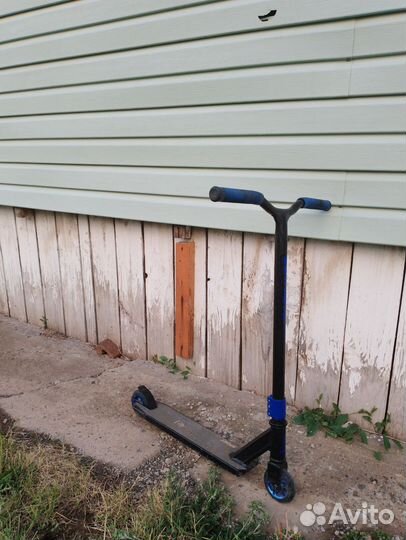 Продам самокат трюковой