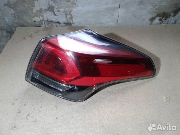 Фонарь задний правый Toyota RAV-4 (CA40)