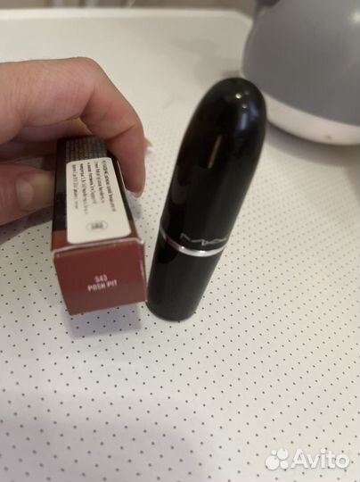 Помада mac posh it