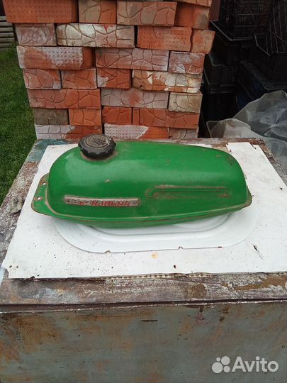 Бачок для мопеда