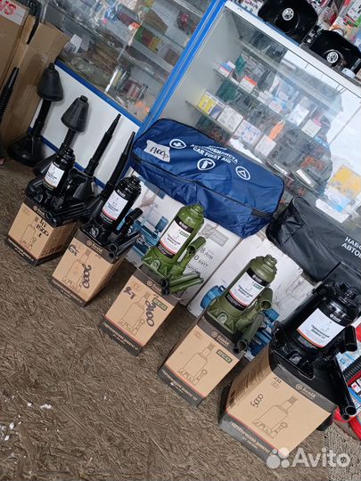 Домкрат гидравлический бутылочный 8т