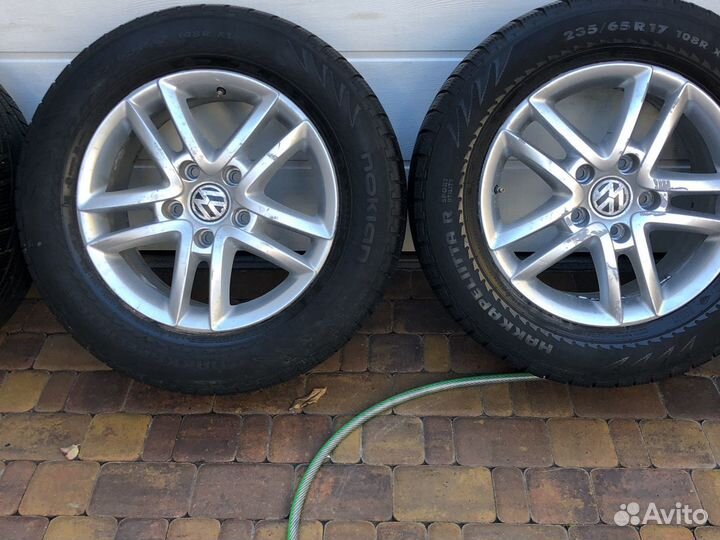 Зима Volkswagen Touareg 235/65 R17 5/130 Nokian