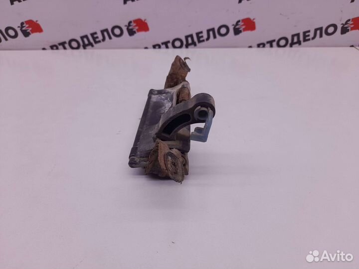 Ручка багажника Daihatsu Gran Move 2000