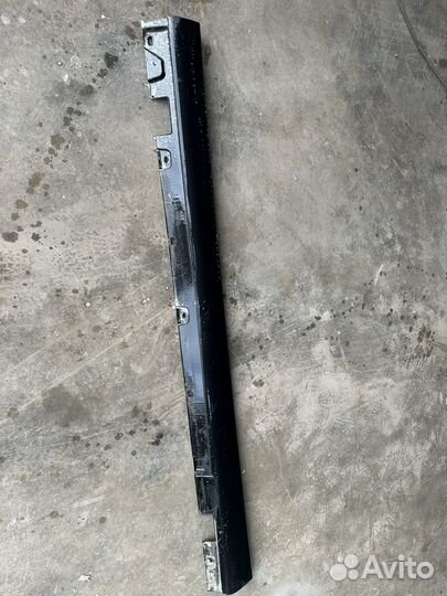 Накладка на порог мерседес 213 2016-н д