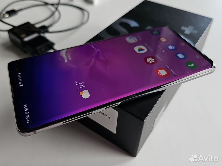 Samsung Galaxy S10+, 8/128 ГБ