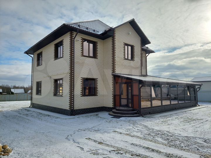 Дом 163 м² на участке 16 сот.