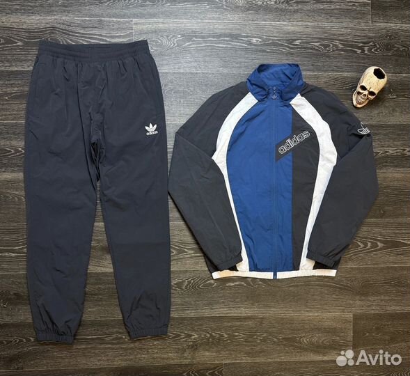 Спортивный костюм Adidas